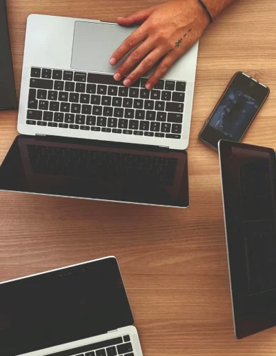 Oubliez le « Faites-le éclater » : comment donner aux concepteurs un retour d&rsquo;information qui fonctionne